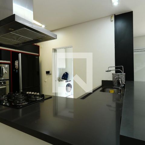 Casa para alugar com 357m², 3 quartos e 7 vagasCozinha
