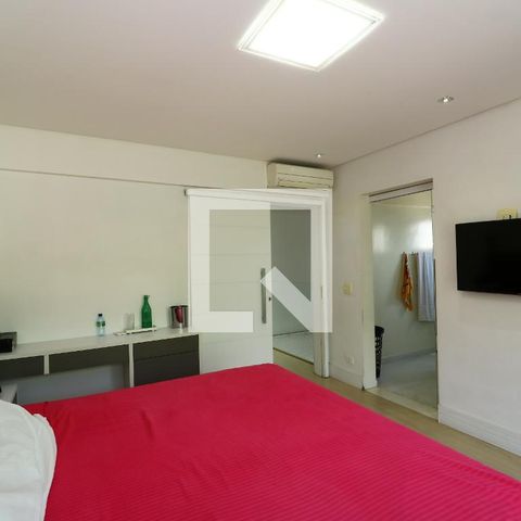 Casa para alugar com 357m², 3 quartos e 7 vagasSuite 1