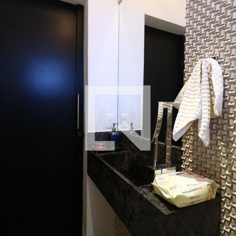 Casa para alugar com 357m², 3 quartos e 7 vagasLavabo - Térreo