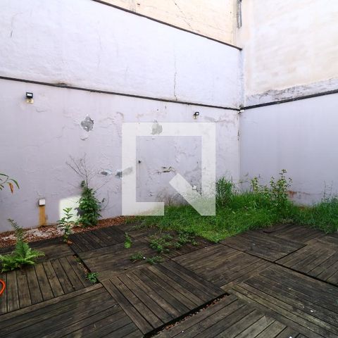 Casa para alugar com 357m², 3 quartos e 7 vagasQuintal - Fundos