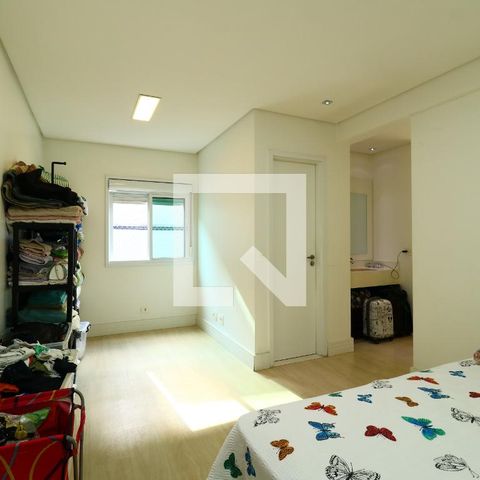Casa para alugar com 357m², 3 quartos e 7 vagasSuite Conjugada