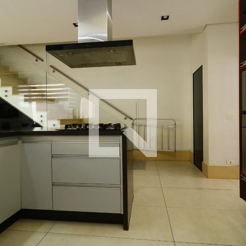 Casa para alugar com 357m², 3 quartos e 7 vagasCozinha