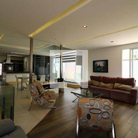 Casa para alugar com 357m², 3 quartos e 7 vagasSala