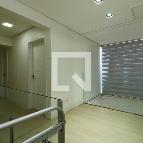 Casa para alugar com 357m², 3 quartos e 7 vagasCorredor do 2º Andar