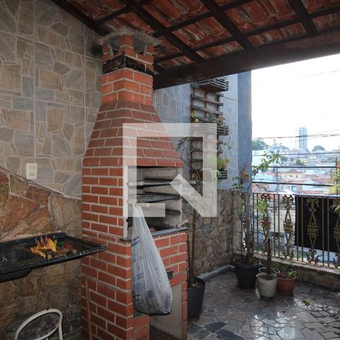 Casa à venda com 240m², 3 quartos e 4 vagasárea de lazer