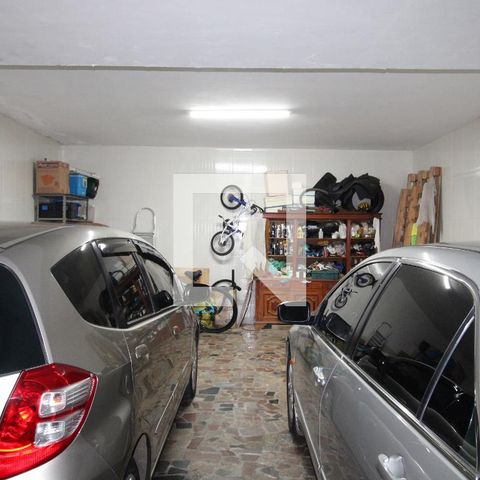 Casa à venda com 240m², 3 quartos e 4 vagasGaragem