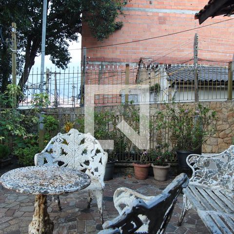 Casa à venda com 240m², 3 quartos e 4 vagasárea de lazer
