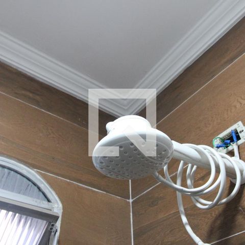 Casa à venda com 240m², 3 quartos e 4 vagasBanheiro da Suíte 2