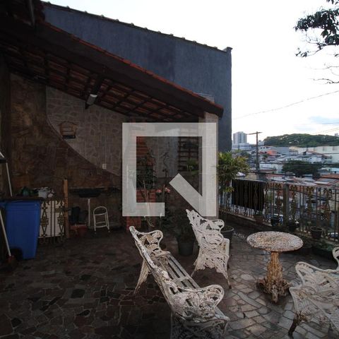 Casa à venda com 240m², 3 quartos e 4 vagasárea de lazer