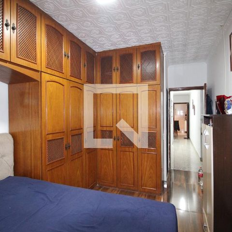 Casa à venda com 240m², 3 quartos e 4 vagasQuarto 1 - suíte