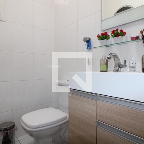 Casa à venda com 240m², 3 quartos e 4 vagasBanheiro