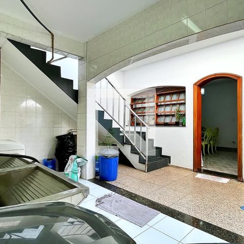 Casa à venda com 278m², 3 quartos e 6 vagasÁrea de Serviço