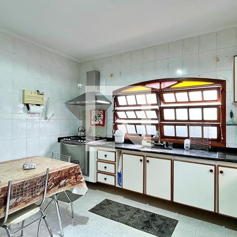 Casa à venda com 278m², 3 quartos e 6 vagasCozinha