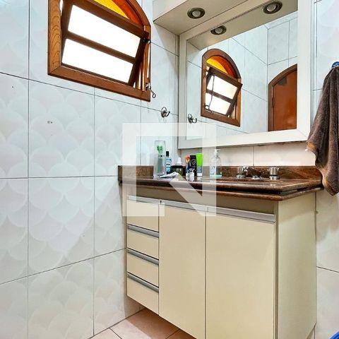 Casa à venda com 278m², 3 quartos e 6 vagasBanheiro