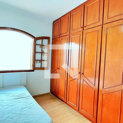 Casa à venda com 278m², 3 quartos e 6 vagasQuarto 2
