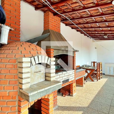 Casa à venda com 278m², 3 quartos e 6 vagasChurrasqueira