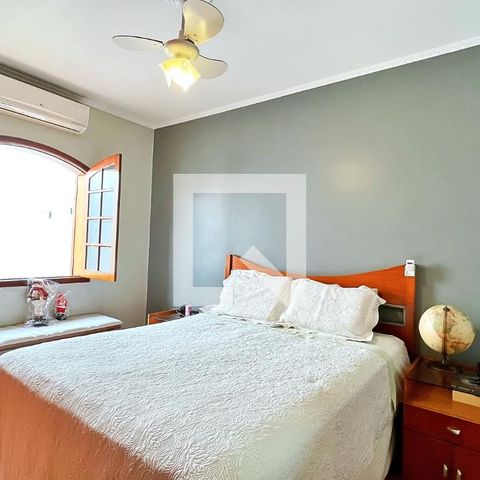 Casa à venda com 278m², 3 quartos e 6 vagasSuíte