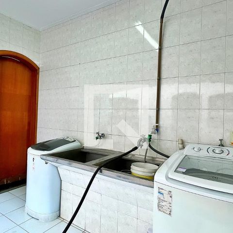 Casa à venda com 278m², 3 quartos e 6 vagasÁrea de Serviço