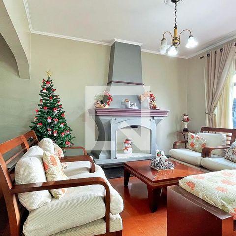 Casa à venda com 278m², 3 quartos e 6 vagasSala de Estar