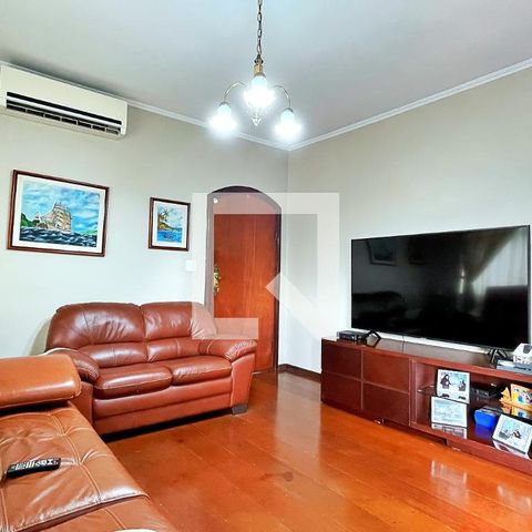 Casa à venda com 278m², 3 quartos e 6 vagasSala de TV