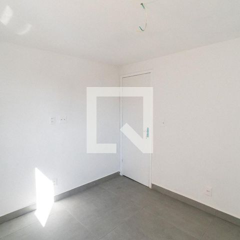 Apartamento para alugar com 47m², 2 quartos e 1 vagaQuarto 1
