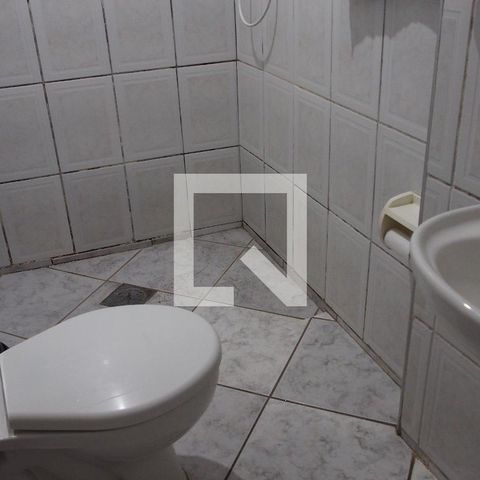 Casa à venda com 96m², 2 quartos e 1 vagaBanheiro 1