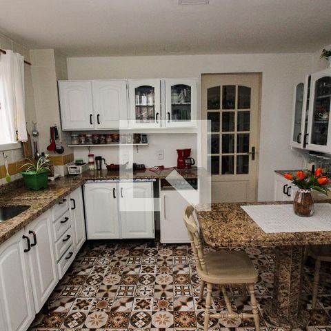 Casa à venda com 265m², 3 quartos e 3 vagasCozinha
