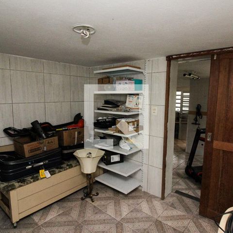 Casa à venda com 265m², 3 quartos e 3 vagasQuarto de Serviço