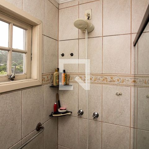 Casa à venda com 265m², 3 quartos e 3 vagasBanheiro 1