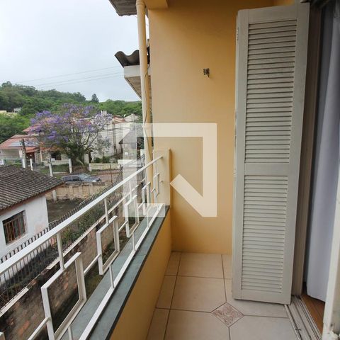 Casa à venda com 265m², 3 quartos e 3 vagasSacada do Quarto 2