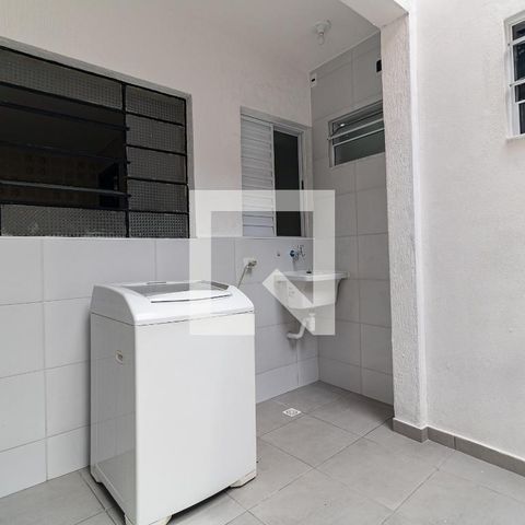 Casa à venda com 140m², 5 quartos e 2 vagasLavanderia da Casa 1