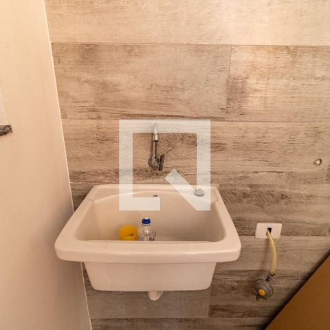 Casa à venda com 140m², 5 quartos e 2 vagasLavanderia da Casa 2