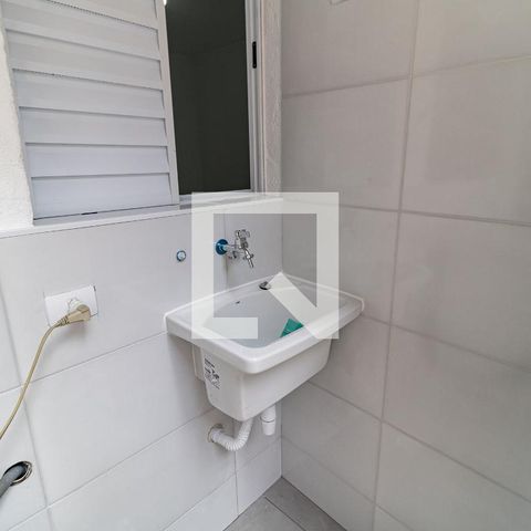 Casa à venda com 140m², 5 quartos e 2 vagasLavanderia da Casa 1