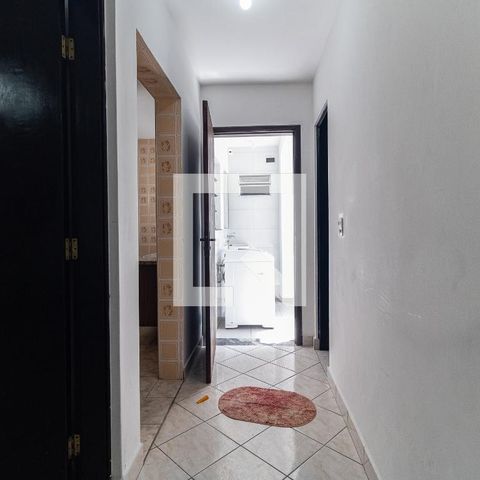 Casa à venda com 140m², 5 quartos e 2 vagasCorredor da Casa 1