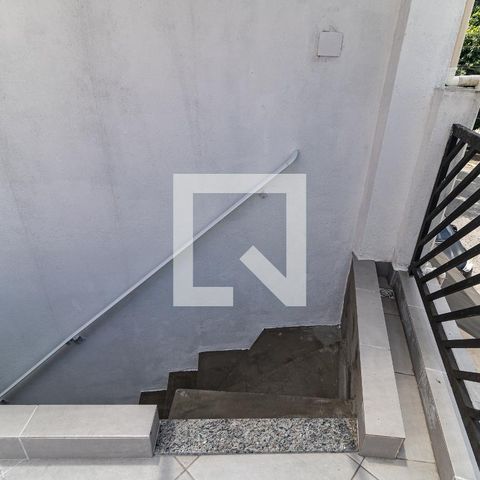 Casa à venda com 140m², 5 quartos e 2 vagasEscada da Casa 2