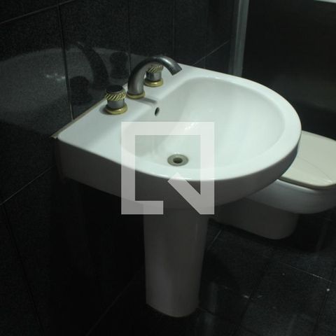 Apartamento para alugar com 400m², 3 quartos e sem vagaBanheiro