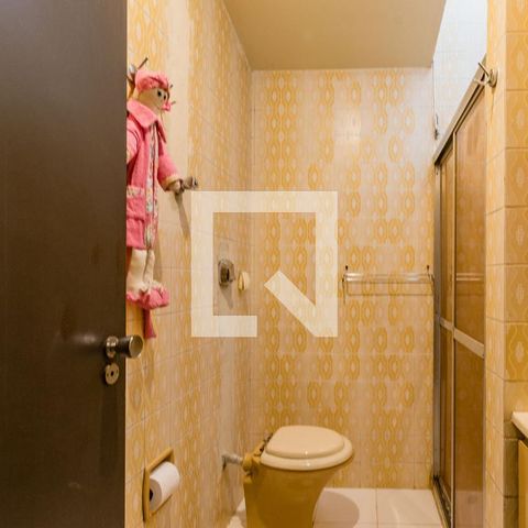 Casa à venda com 230m², 3 quartos e 2 vagasBanheiro