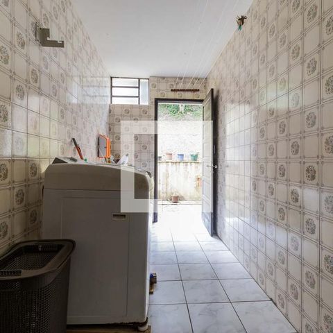 Casa à venda com 230m², 3 quartos e 2 vagasArea de Serviço