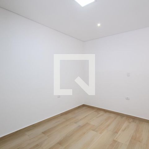 Casa à venda com 150m², 2 quartos e 2 vagas Casa à venda com 150m², 2 quartos e 2 vagasSuíte