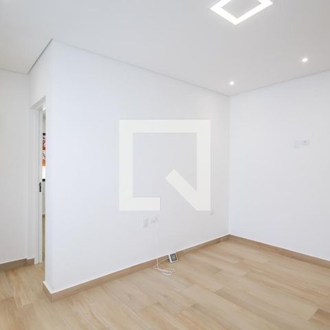 Casa à venda com 150m², 2 quartos e 2 vagas Casa à venda com 150m², 2 quartos e 2 vagasSala