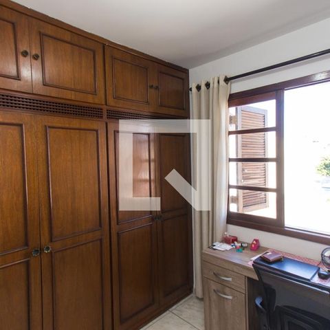 Casa à venda com 132m², 3 quartos e 2 vagasQuarto 2  