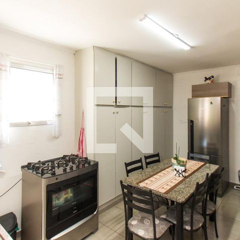 Casa à venda com 132m², 3 quartos e 2 vagasCozinha