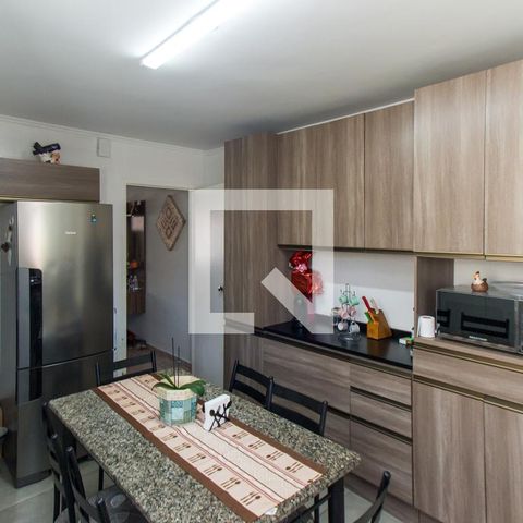 Casa à venda com 132m², 3 quartos e 2 vagasCozinha