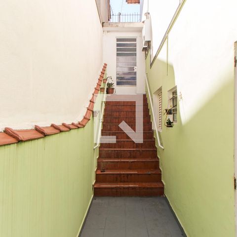 Casa à venda com 132m², 3 quartos e 2 vagasEscada 