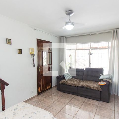 Casa à venda com 132m², 3 quartos e 2 vagasSala  