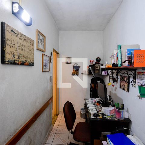 Casa à venda com 1025m², 4 quartos e 2 vagasEscritório