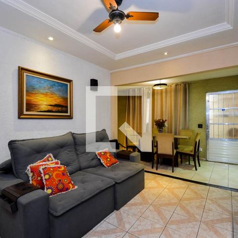 Casa à venda com 1025m², 4 quartos e 2 vagasSala