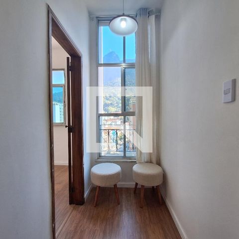 Apartamento à venda com 90m², 3 quartos e sem vagaSala