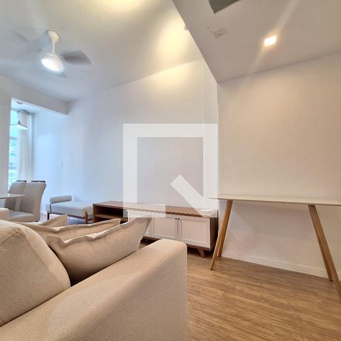 Apartamento à venda com 90m², 3 quartos e sem vagaSala