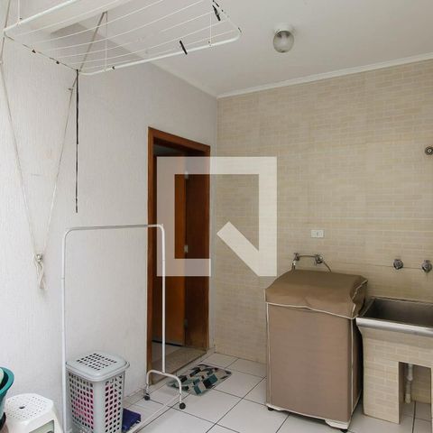Casa à venda com 150m², 3 quartos e 4 vagasÁrea de Serviço